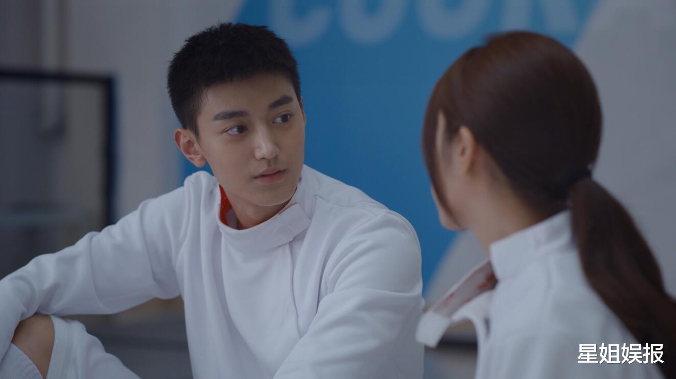 高圆圆|王宥钧：因拼车被挖掘出道，撞脸杜江，还是《天才基本法》的纪江