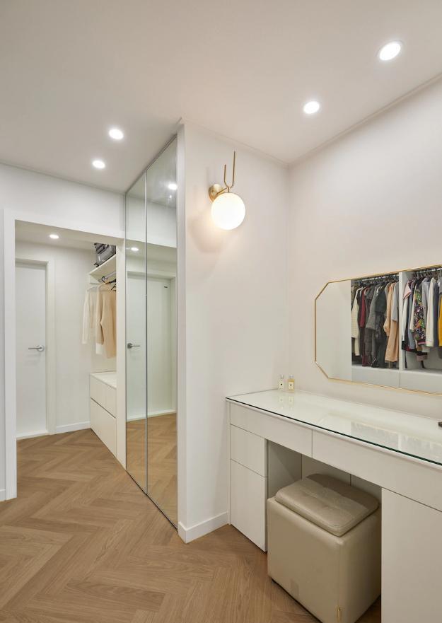 176有对双胞胎女儿+3只小猫,住大平层宽敞整洁,生活也很轻松