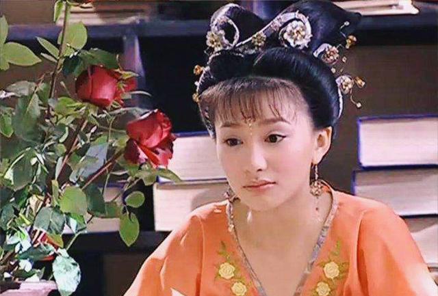 蒋勤勤|当影视剧里亲姐妹同框，蒋勤勤赢了朱茵林心如，陈德容萧蔷差距大