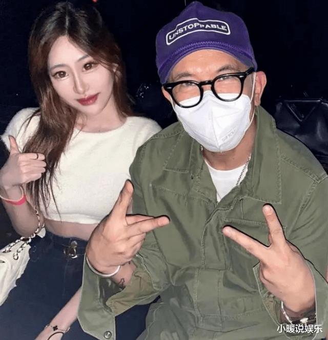 具俊晔|具俊晔与众美女合照，贴身合影饮酒热聊，不怕大S吃醋吗？