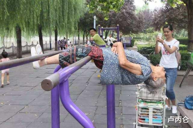 戒烟|50岁后坚持锻炼有益健康,但请注意避开这六种问题,存在风险!