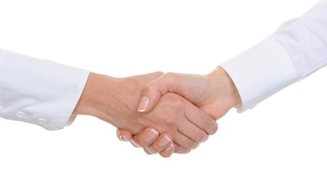 |逆向思维：不是等客户更不是找客户，而是让客户主动来找你