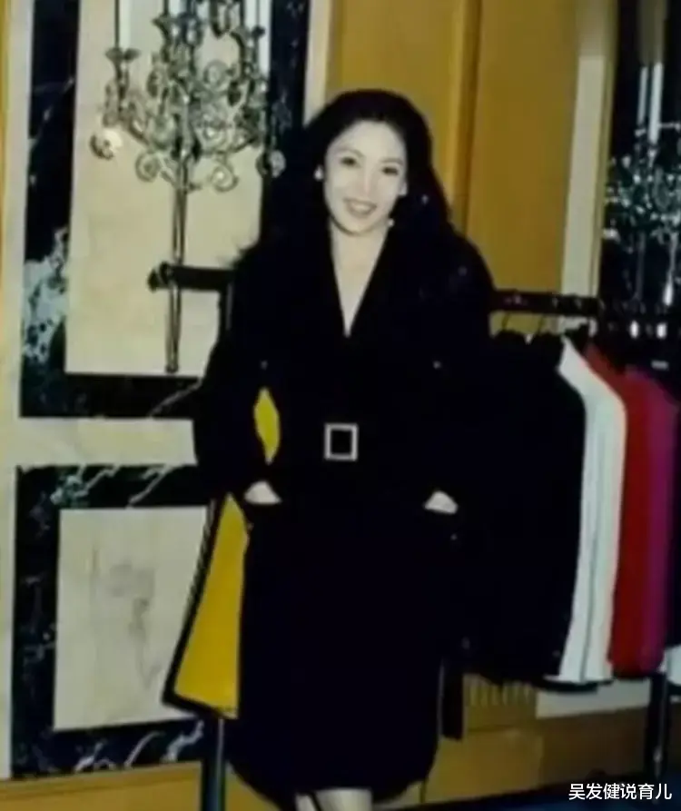 马思纯|“一胖毁所有”的8位女星，年轻时惊为天人，现今都成了老大妈