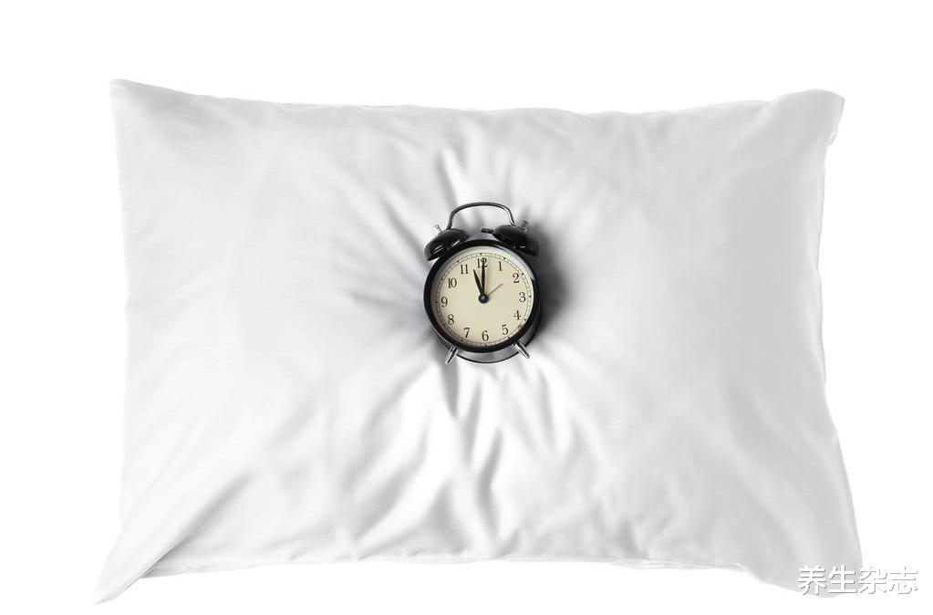 |经常放屁是肝癌征兆?提醒:身体出现4“异常”,多半是肝癌“找上门”