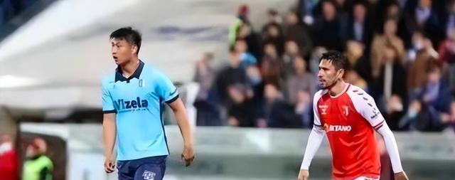 |泰山队锋线人满为患！9球射手竟无球可踢，本土中锋或将租借离队