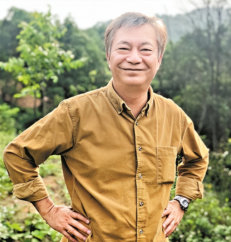 韩综|廖伟雄:退圈下地种田搞农业,20年时间,他从身价0到亿万富翁