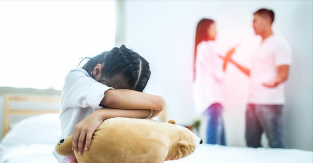 儿子在外欠下29万外债,父母为了帮他,竟起诉女儿索要30万赡养费
