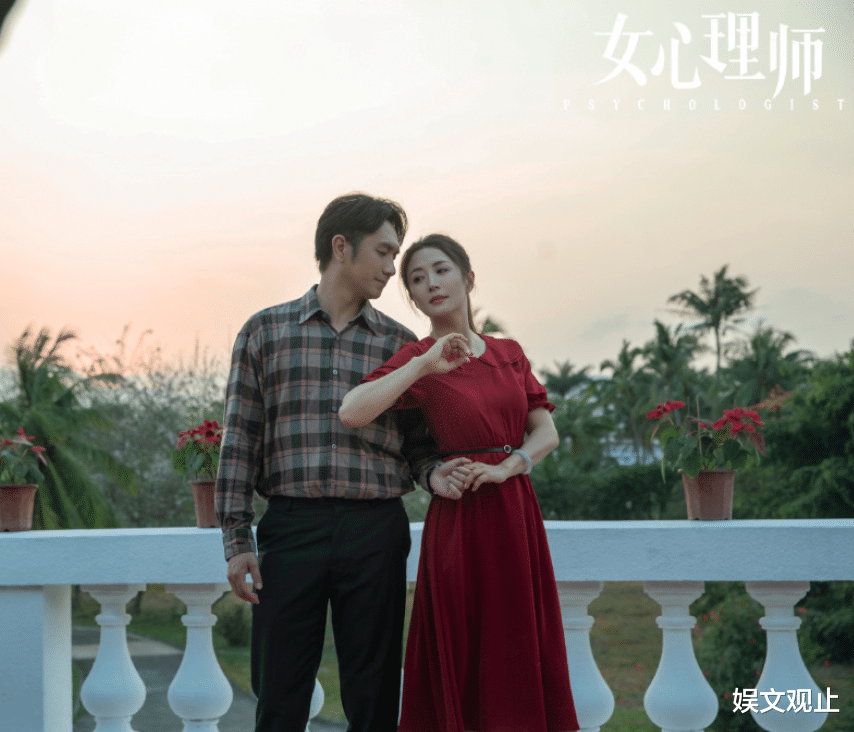 黄觉|演完姬教授演王兴德,黄觉秒变“塌房哥哥”,观众评论入戏太深了