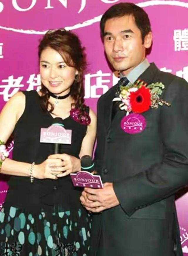 陈淑兰|港姐陈淑兰送别95岁母亲，承诺会好好生活，至今未婚未育保持单身