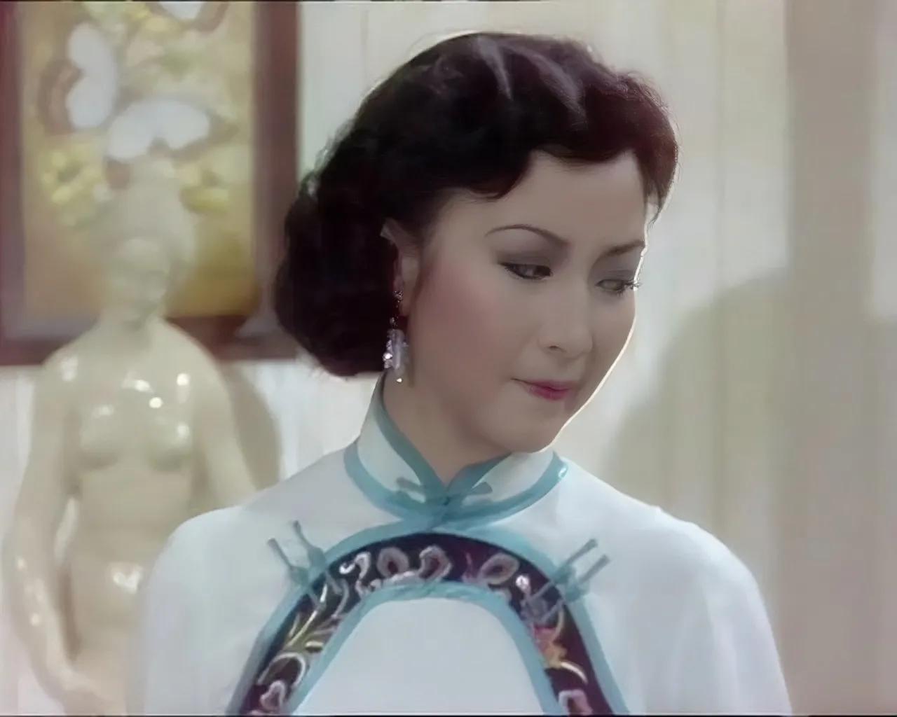 黄杏秀|黄杏秀:古装第一美人