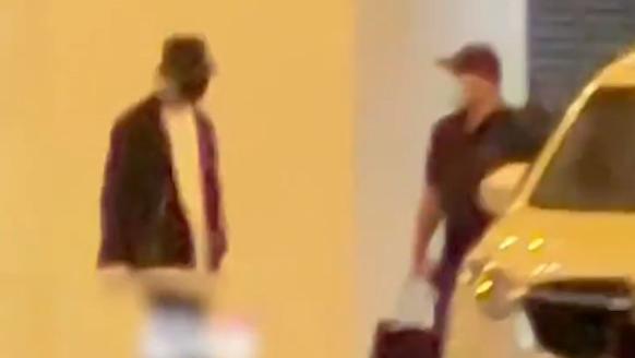 林彦俊|林彦俊恋情传闻后首现身，单手插兜走路带风，曝安慰陈立农是补录