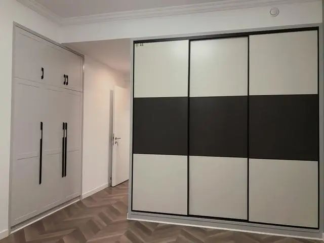 新房完工,还没家具就很漂亮,电视墙大气又实用,值得效仿!