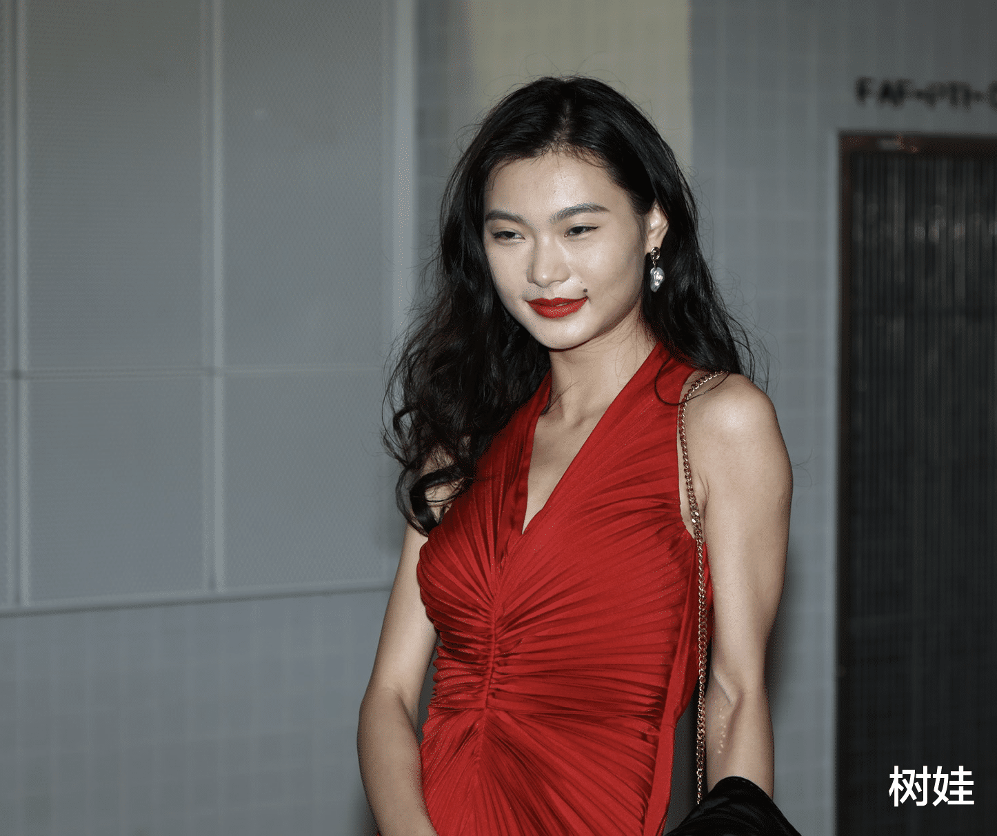 香港小姐|2022港姐首轮面试佳丽曝光，林俊贤27岁女儿参选，最小参选者17岁