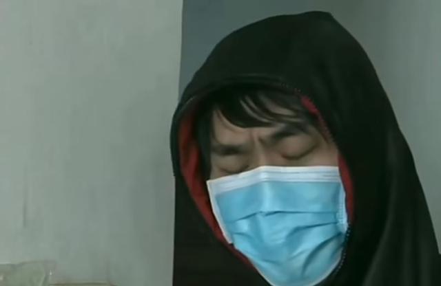 求职|26岁儿子天天打游戏,母亲怪他不务正业,儿子:我一个月能赚2万