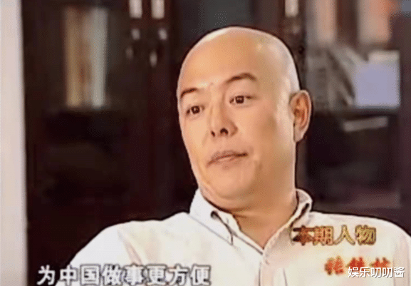 直播带货|64岁张铁林直播带货，自写福字售价1688，网友：真把自己当皇帝？