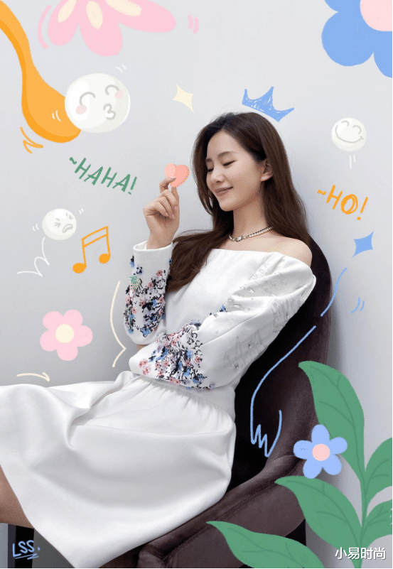 穿衣搭配|气质女神刘诗诗真是当之无愧！简约春季穿搭，看上去优雅又精致