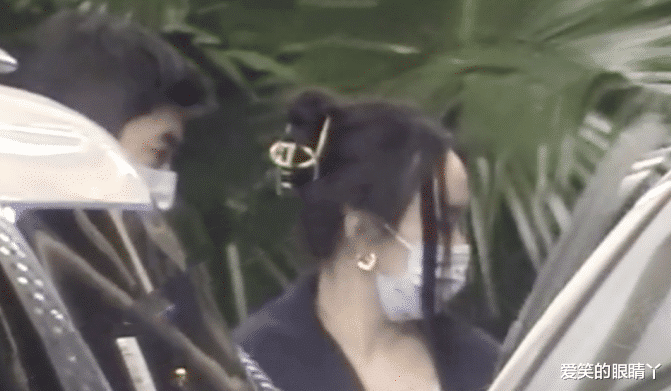 霍思燕|霍思燕与杜江一家三口同框，画面超有爱，夫妻俩十分恩爱