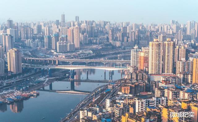 越南|长江上有三个大城市,为什么唯独只有重庆的江景才壮观?