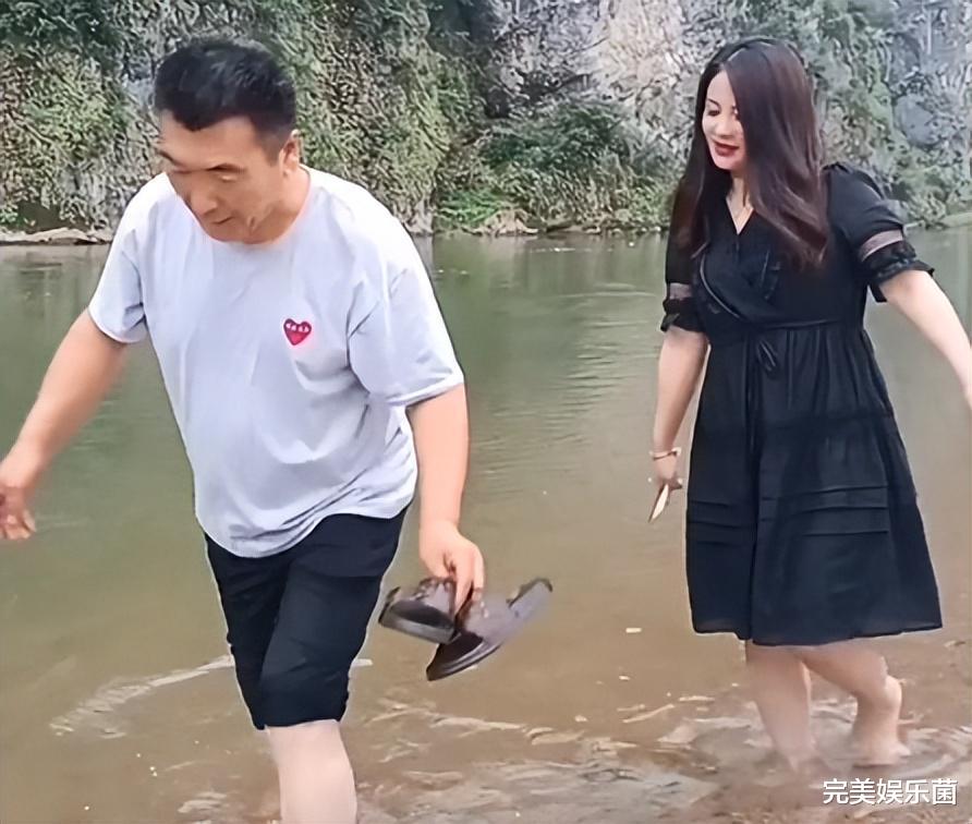 李玉成|玉成与新欢偷摸约会被撞见,玉琴哭肿眼睛称后悔了,网友:放手吧