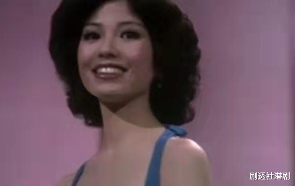 钟楚红|魅力不减!62岁钟楚红近况曝光,脸上已有明显皱纹但仍崇尚健康美