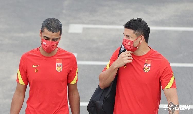 國(guó)足|凌晨0點(diǎn)! 上海媒體再現(xiàn)爭(zhēng)議報(bào)道: 洛國(guó)富阿蘭很意外, 球迷吐槽聲一片