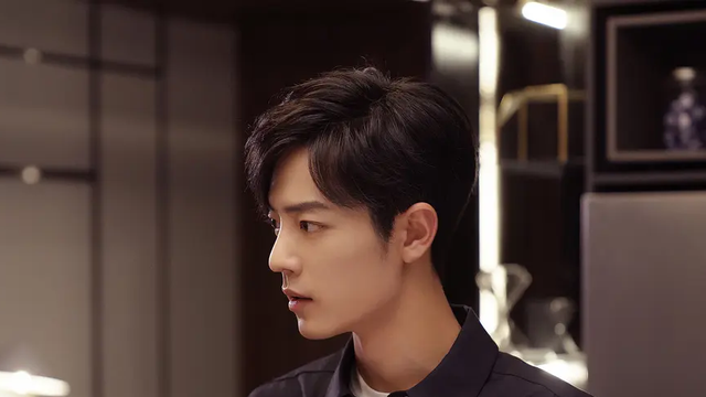 顾魏|余生,请多指教25:林之校没有等来萧珊,萧珊怂恿林之校化妆