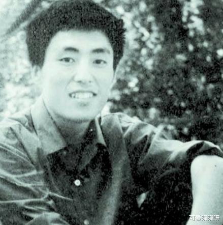 张艺谋|张艺谋情史:跟发妻离婚,女儿挤走巩俐,陈婷隐忍11年修成正果