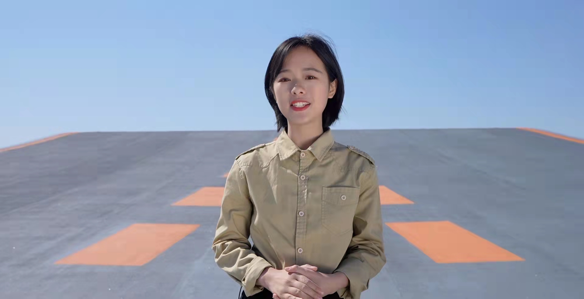 黄磊|央视美女记者火上热搜!高颜值美过女明星,入驻视频平台吸粉无数