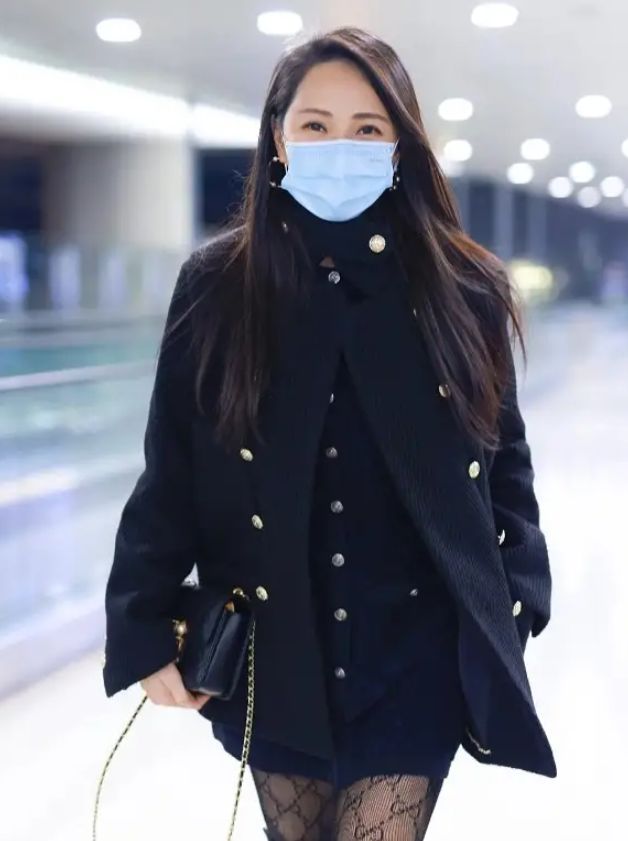 流浪汉 女人不到60岁，尽量别留这3款“老年发型”，看上去会显老很多
