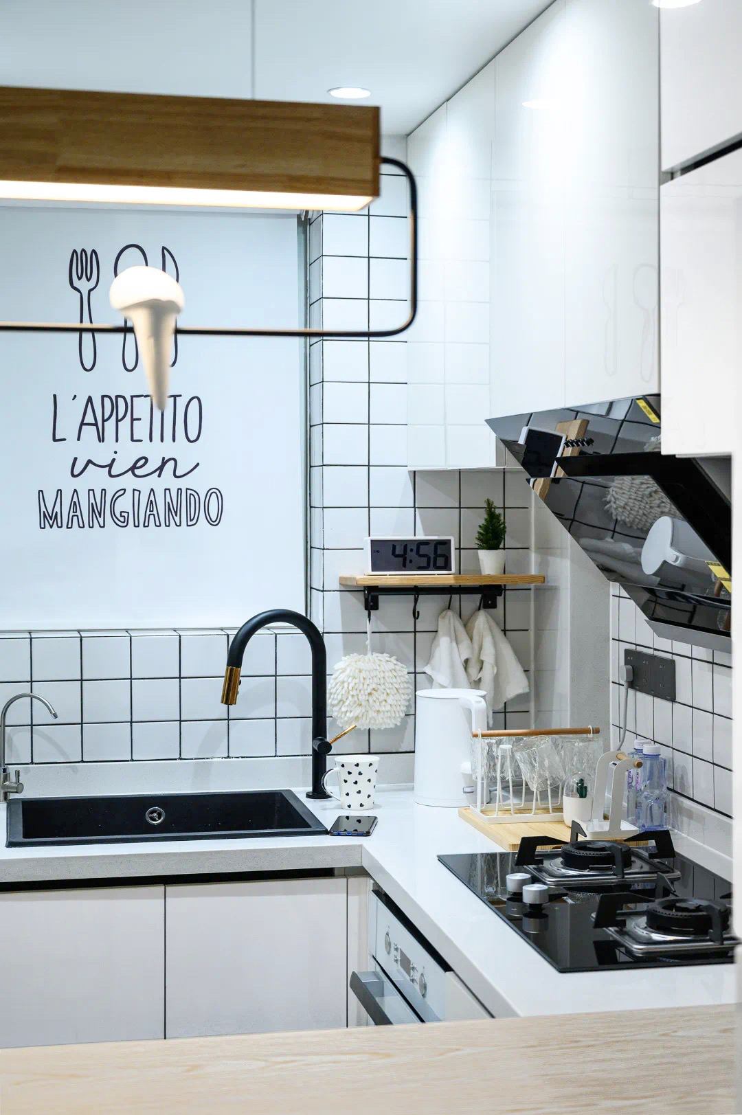 上海90后夫妻“开放式”装修火了,处处透着高级感,真的很实用