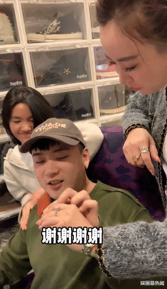 崔晋|崔晋收拾行李要离家出走,称终于离开优优家了,李勒优更像亲生的