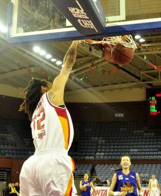 “女魔兽”格里娜被正式判刑!9年监禁!最接近NBA水准的女球员