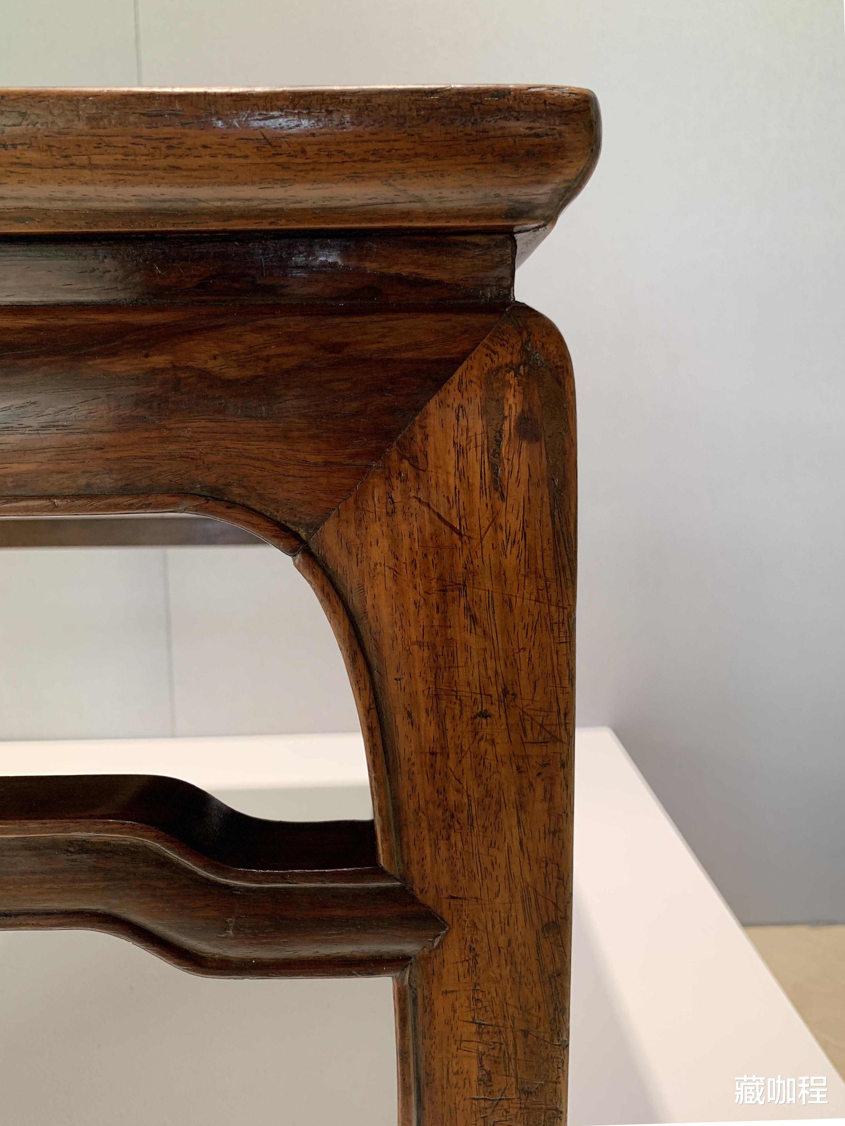 黄花梨|座面七十厘米见方,黄花梨弯腿马蹄大禅凳