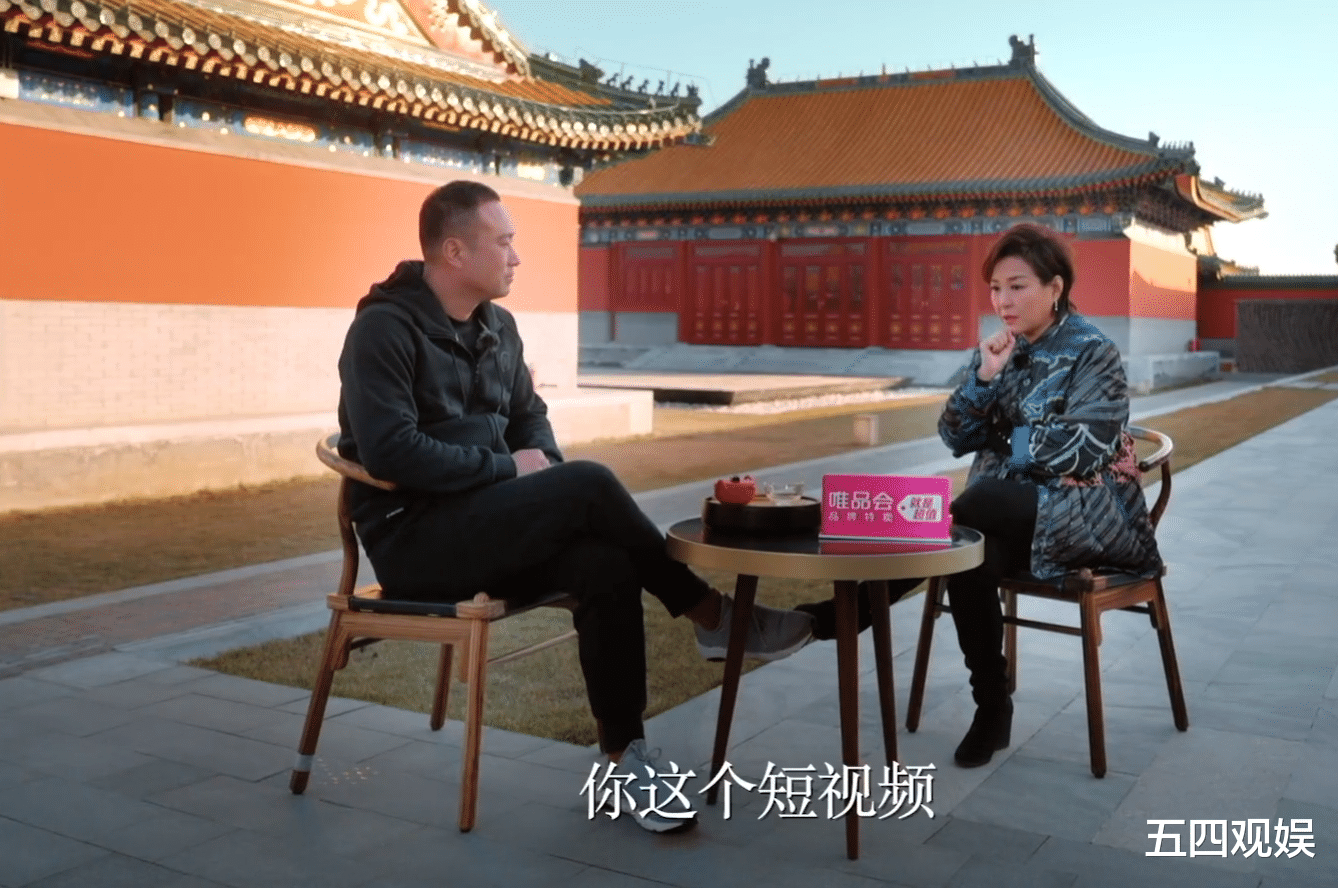 非常静距离|千万网红张同学做客《非常静距离》，揭秘拒绝一年500万签约费的原因：不想受人摆布