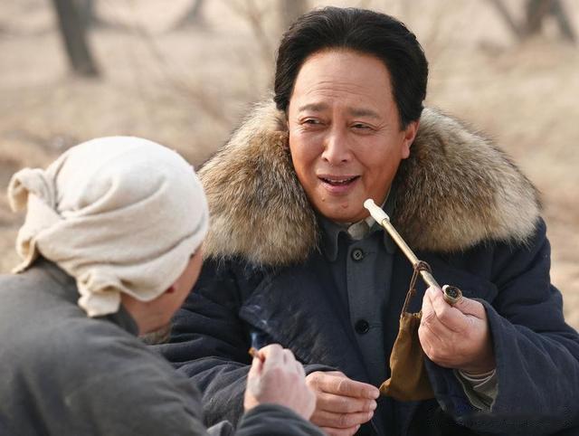 唐国强|唐国强:疑似定居美国,本人未出面回应,目前还是国家一级演员!