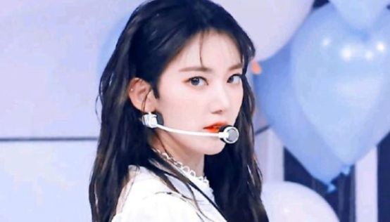 脏辫 黑长直和大波浪，哪个更能凸显美貌？很多人都选错了！