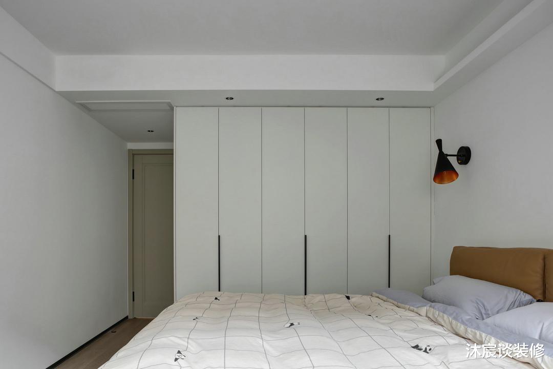 头一回装修很头痛，把厨房打通，“隐藏玄关”，没想到通透性倍增