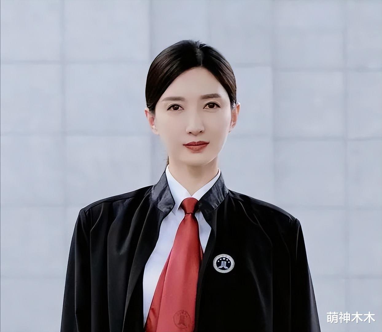 女士的法则|《女士的法则》接档《风起》，收视率直线飙升，央视终于拿回底盘