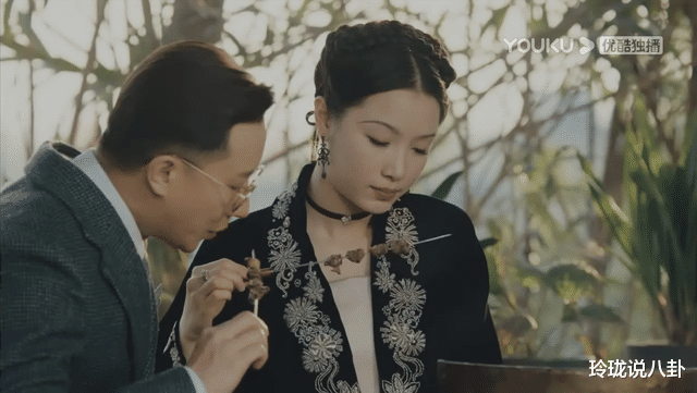 舒畅|《传家》钟灵的身世秘密被揭开，看她如何反杀，一箭三雕