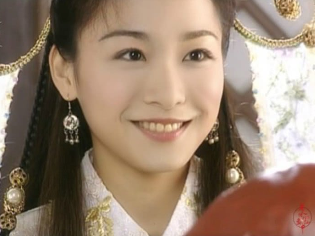 明星素颜|古装第一美女，44岁凭“最美素颜”登上热搜，网友：美得不像话