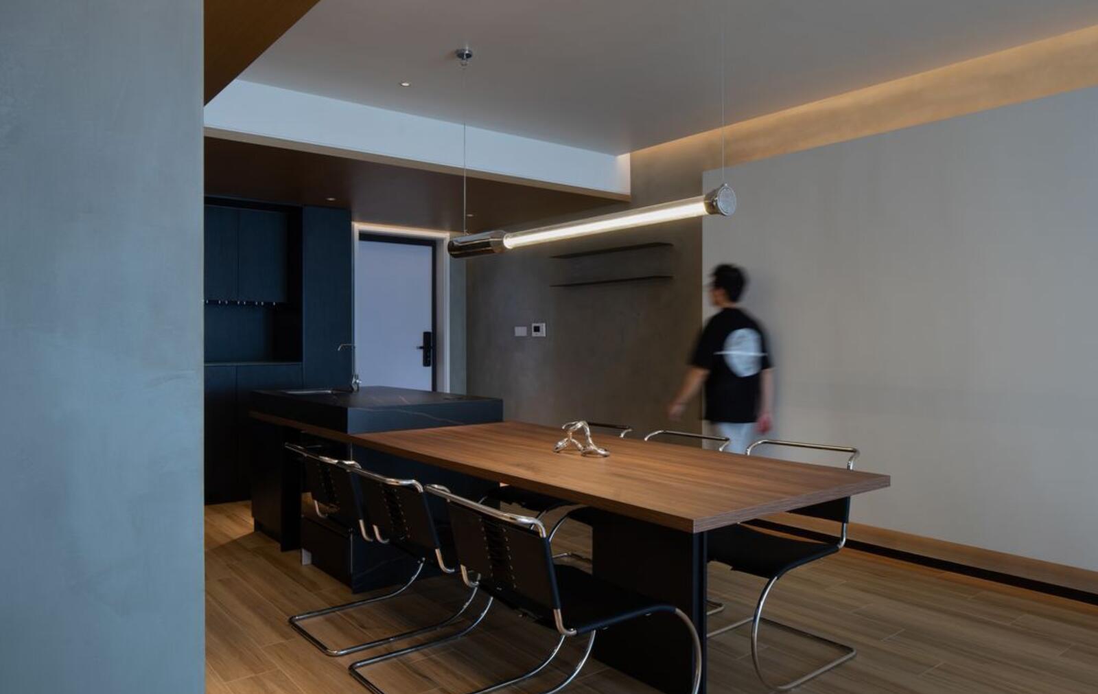 不愧是年轻人的家!以“主题”定位空间,完工后又酷又有特点