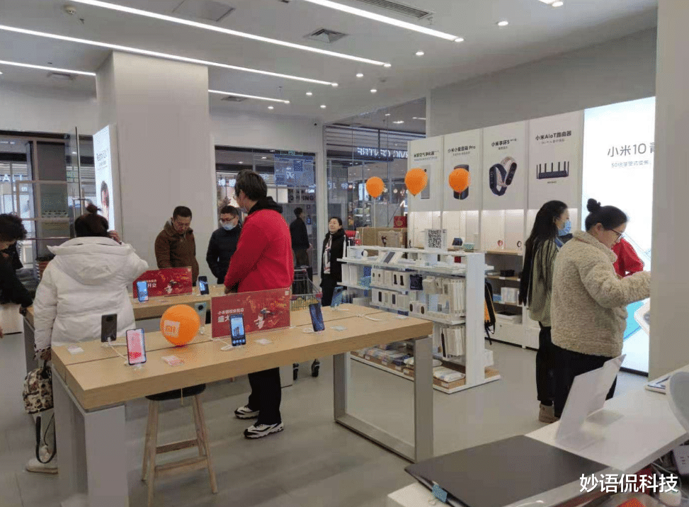 |买得起高端机的用户，却坚持用千元机？内行人说出了原因