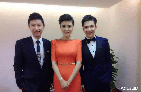 央视|央视主持界的7位帅哥，有人32岁英年早逝， 53岁的亚宁依旧英俊