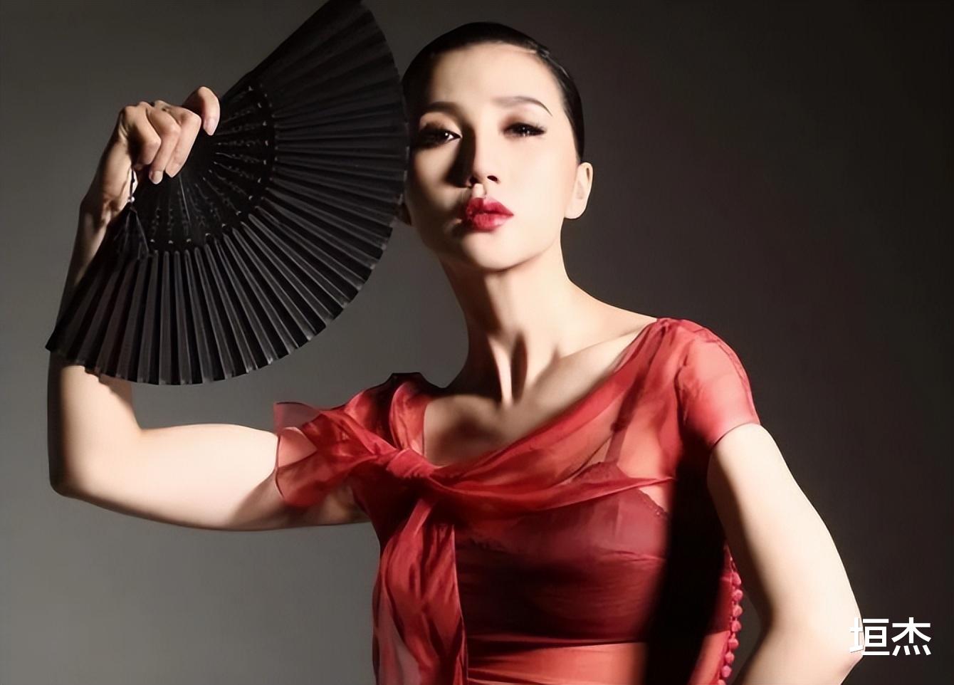 许晴|来自土家族的六位女星,各个姿色娇美,谁最令你意外?