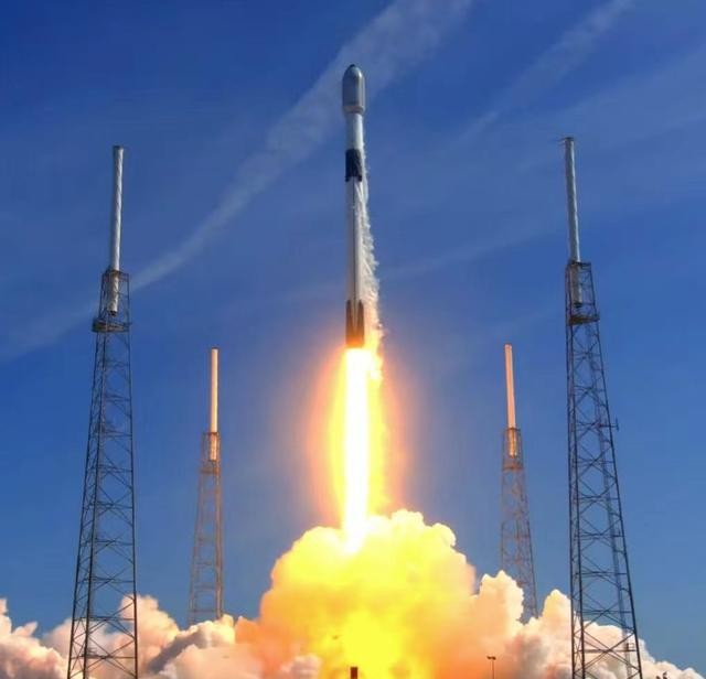继续加速,SpaceX在不到24小时内发射两批,共计106颗星链卫星