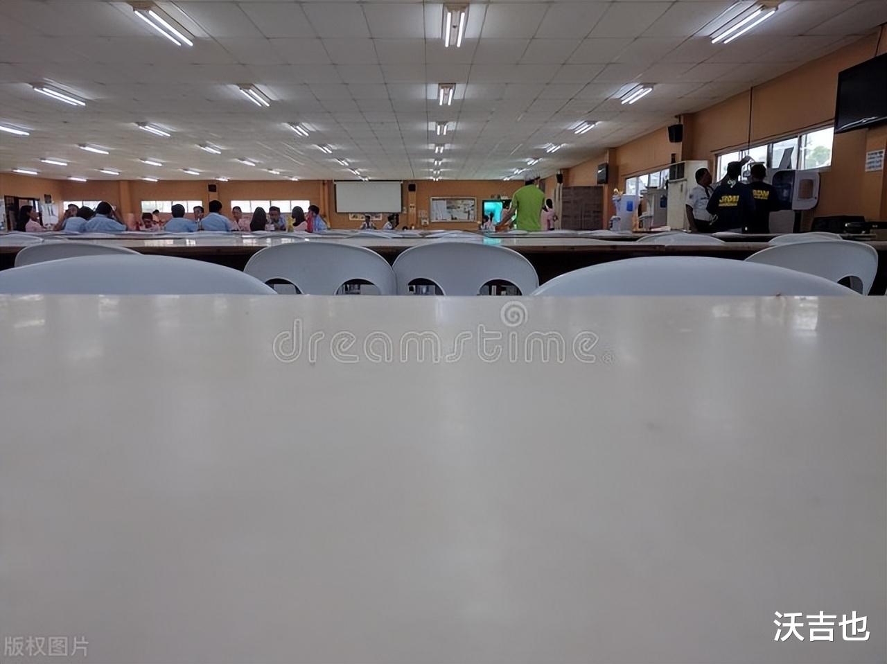腾讯|绿卡员工新权益：协会禁入，健身房禁用，腾讯就差员工这碗饭钱？