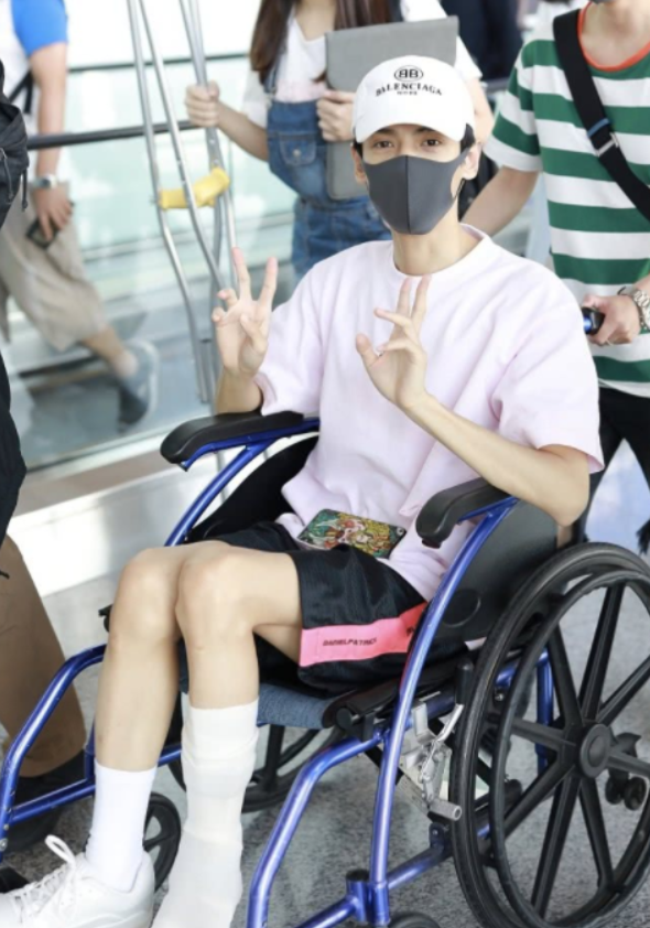 陈瑶|荧幕上倾世容颜，私底下跟鬼一样，干瘪、病态、脸僵，真打脸