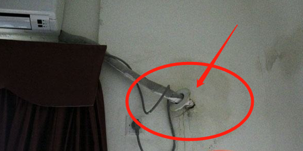 刚乔迁新家!老舅横眉竖眼唉叹道:这18处尽瞎装,没一点实际用