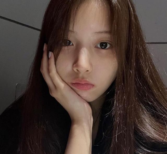 jiwoo|NMIXX成员JIWOO身材走样,现在的韩流爱豆,是否已经拥有身材自由