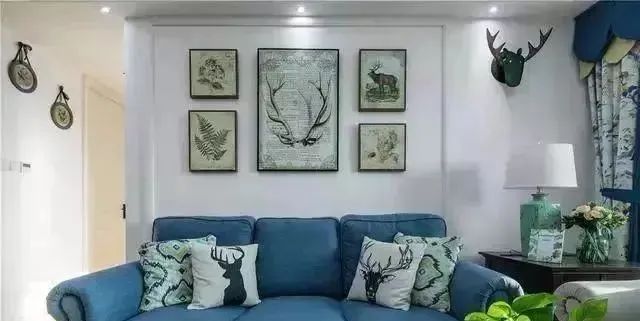 98平小三室，客厅丰富漂亮极了，餐厅最实用，打满柜子！